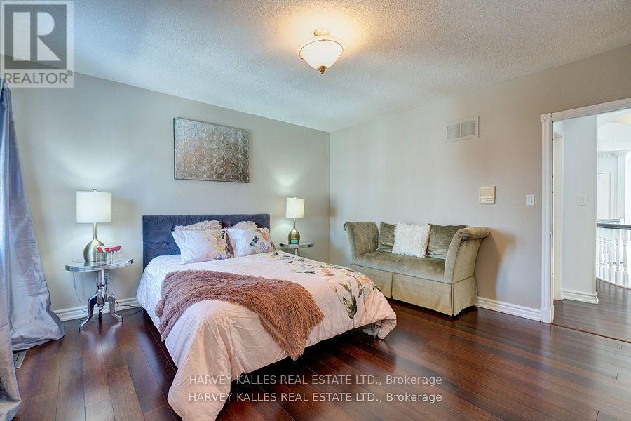 42 Grangemill Crescent, Toronto, Ontario  M3B 2J2 - Photo 28 - C12202217
