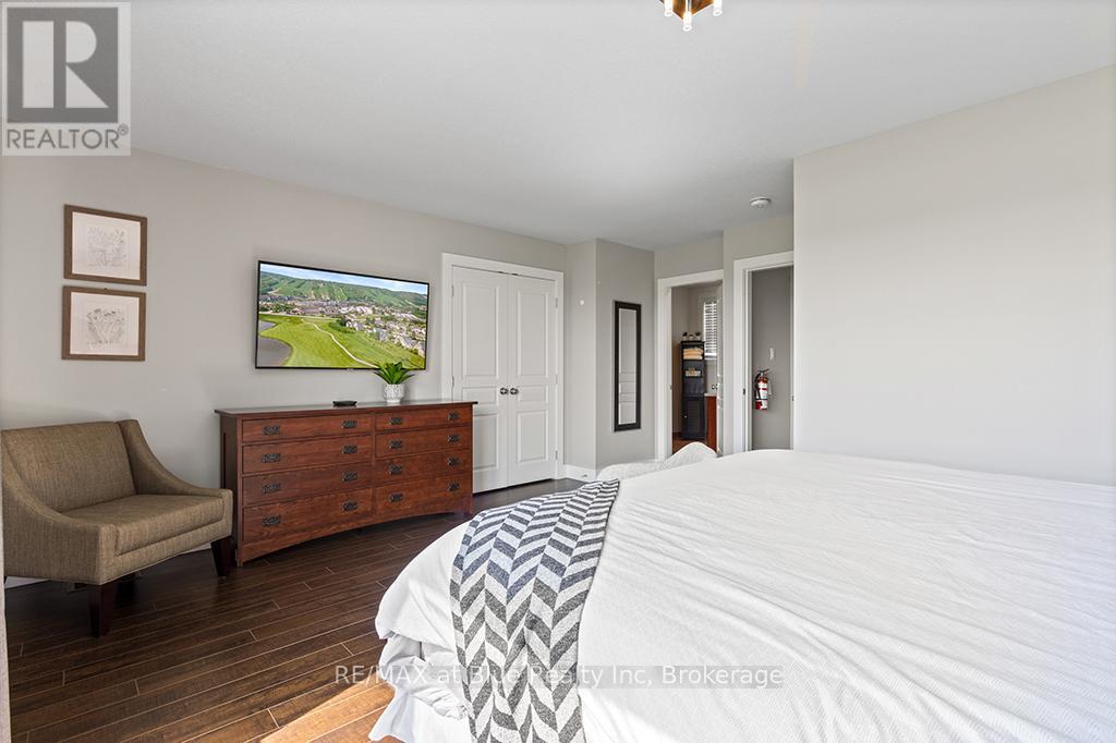 207 - 115 Fairway Court, Blue Mountains, Ontario L9Y 0V1 - Photo 34 - X12205022