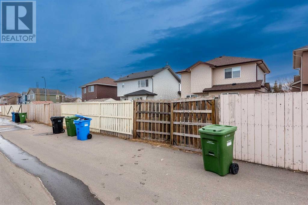 Property at 10 Taralea Place NE image 5
