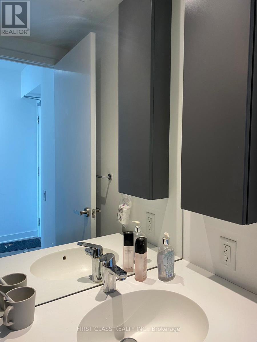2906 - 15 Grenville Street, Toronto, Ontario  M4Y 0B9 - Photo 13 - C12205015