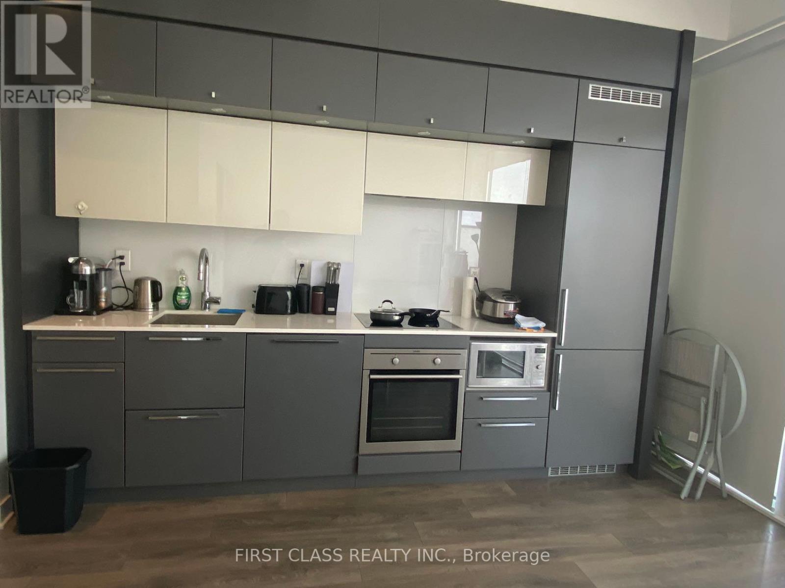 2906 - 15 Grenville Street, Toronto, Ontario  M4Y 0B9 - Photo 4 - C12205015