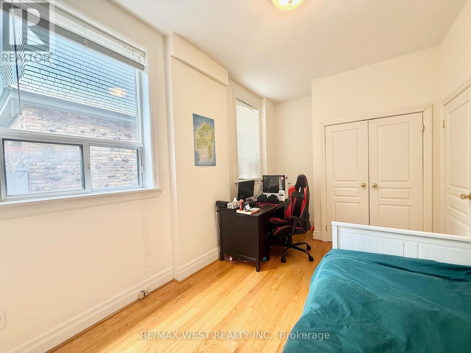 1 - 12 Foxbar Road, Toronto, Ontario  M4V 2G6 - Photo 13 - C12205019