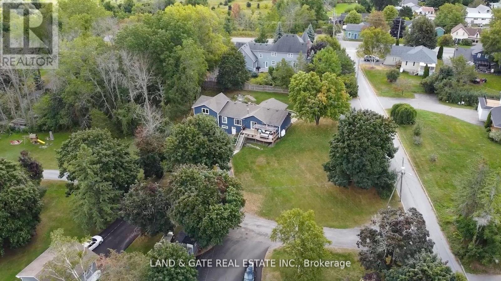 14 EASTERN AVENUE, Prince Edward County, Ontario