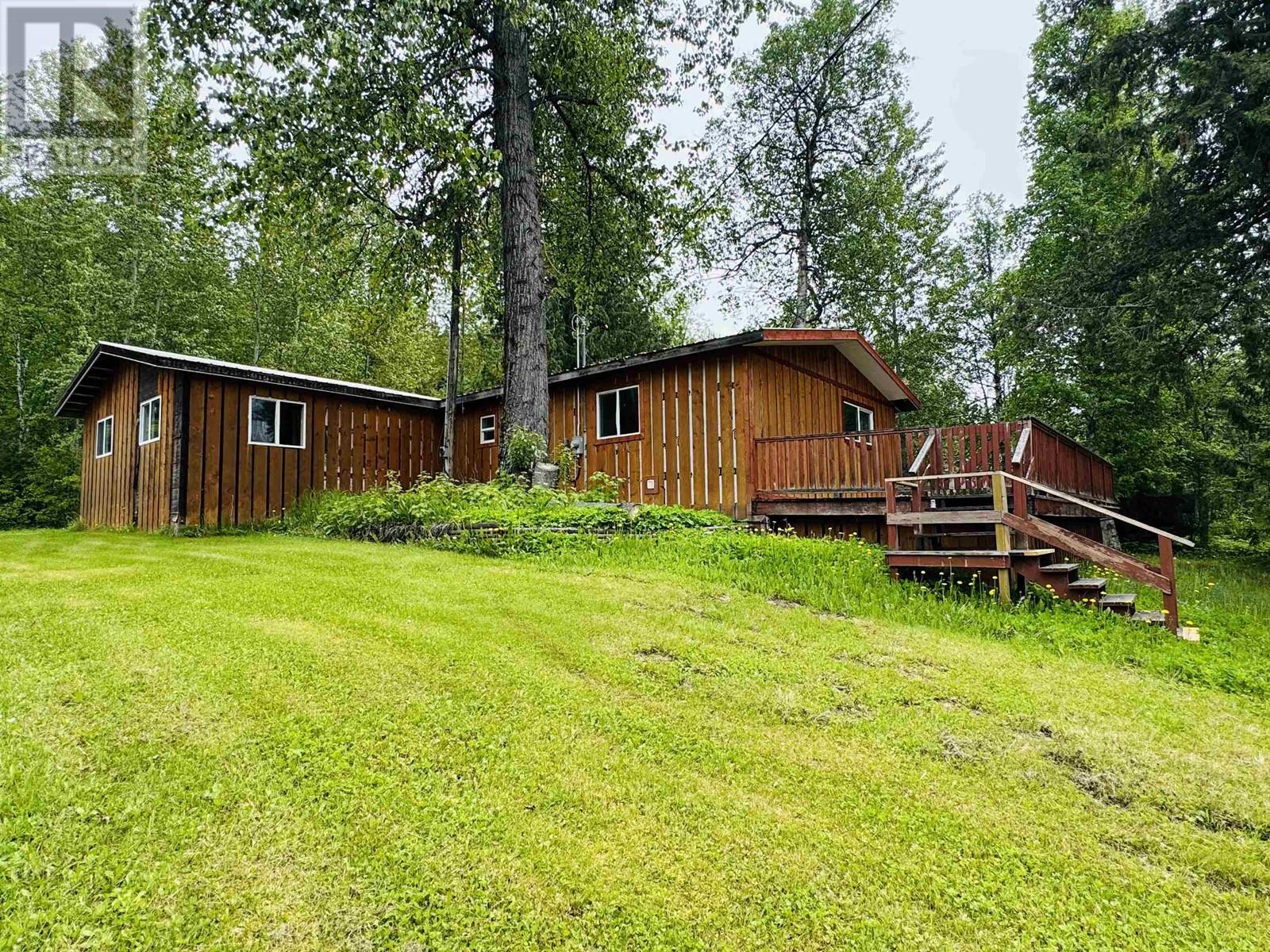 6090 CEDAR CREEK ROAD, Likely, British Columbia