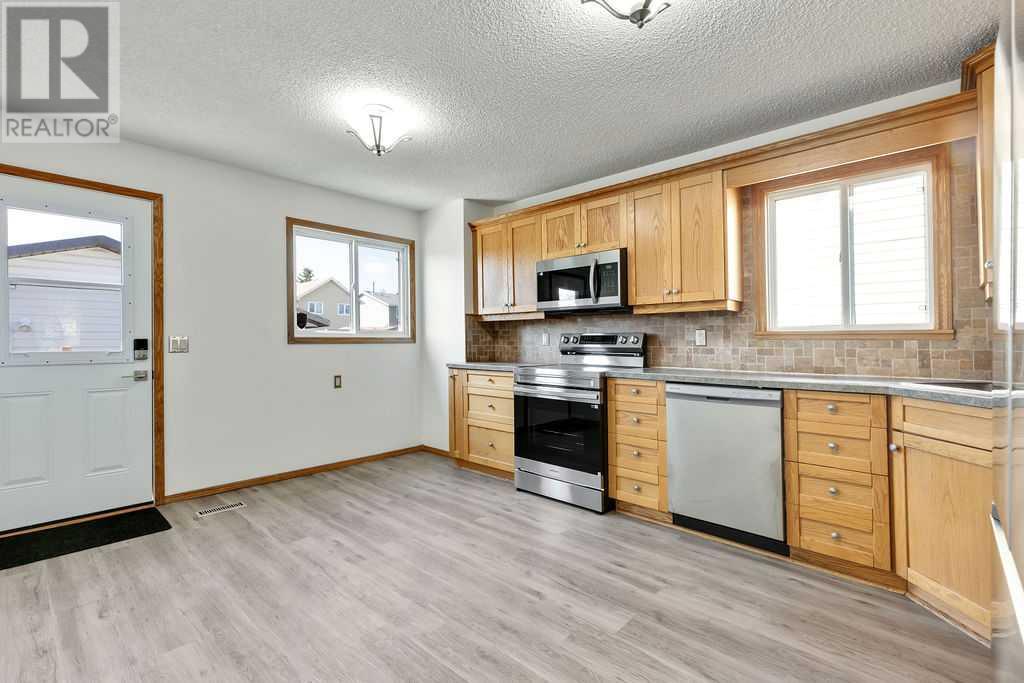 88 Castlebrook Rise Ne, Calgary, Alberta  T3J 1P1 - Photo 9 - A2223899