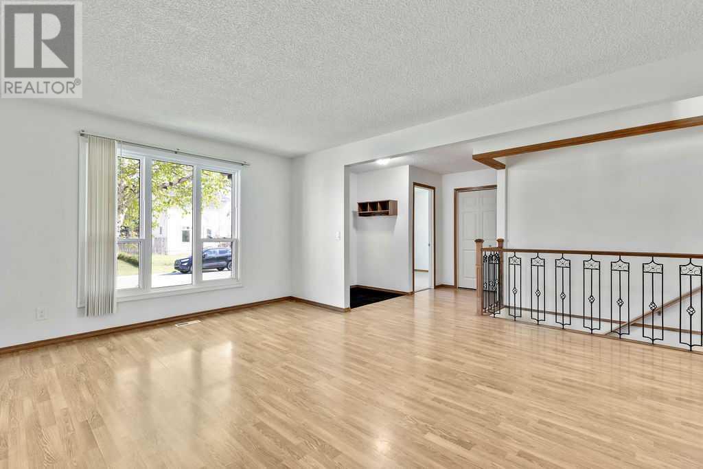 88 Castlebrook Rise Ne, Calgary, Alberta  T3J 1P1 - Photo 7 - A2223899