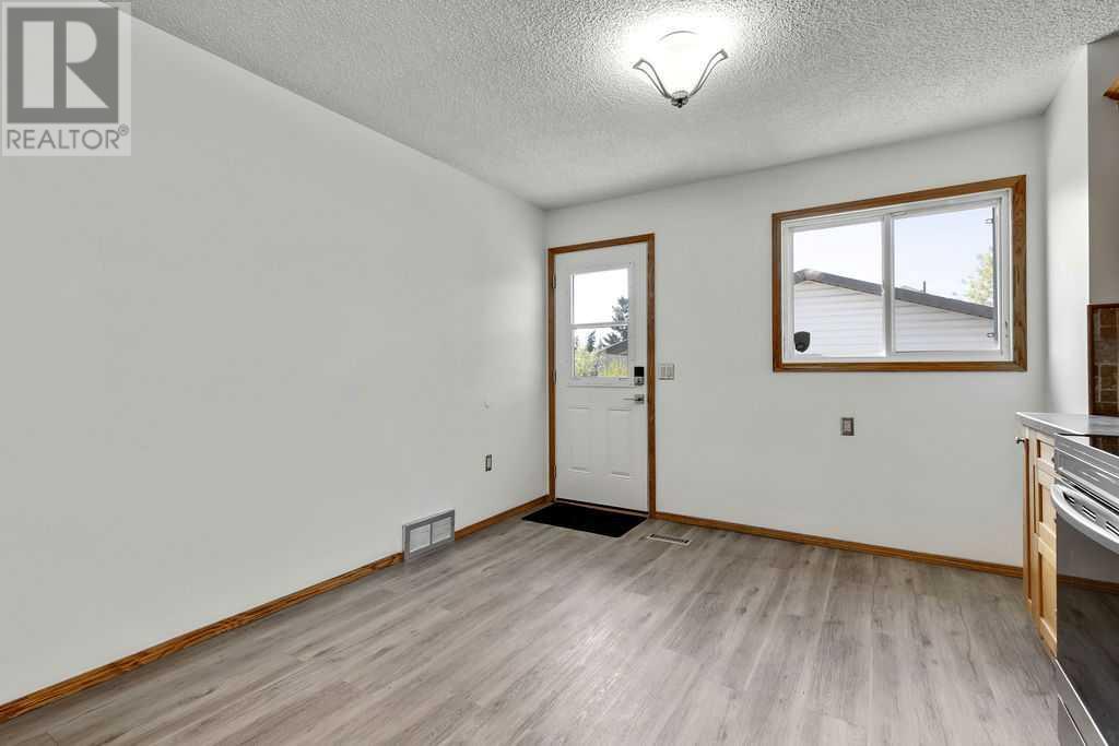 88 Castlebrook Rise Ne, Calgary, Alberta  T3J 1P1 - Photo 12 - A2223899