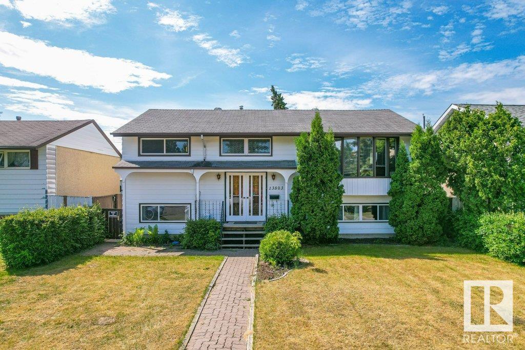 13803 133 AV NW, Edmonton, Alberta