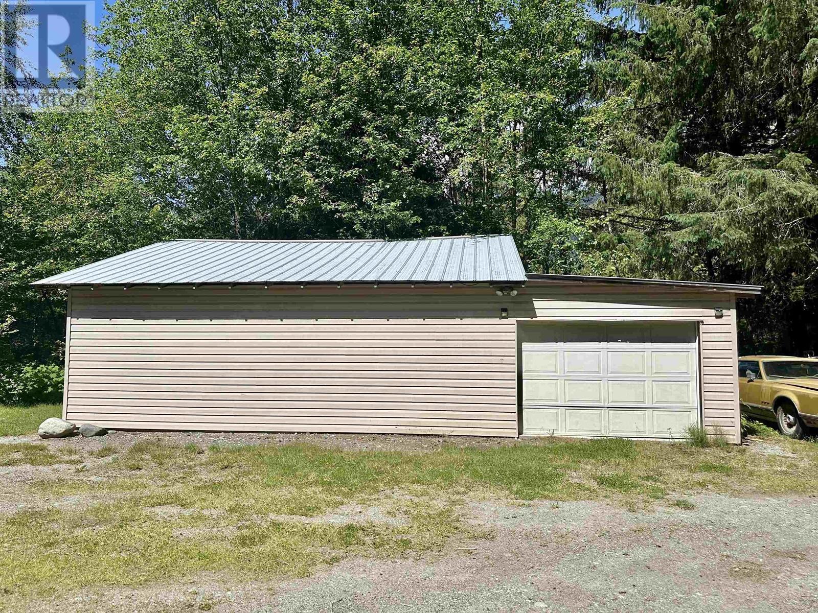 2288 Saloompt Road, Bella Coola, British Columbia  V0T 1H0 - Photo 37 - R3012498