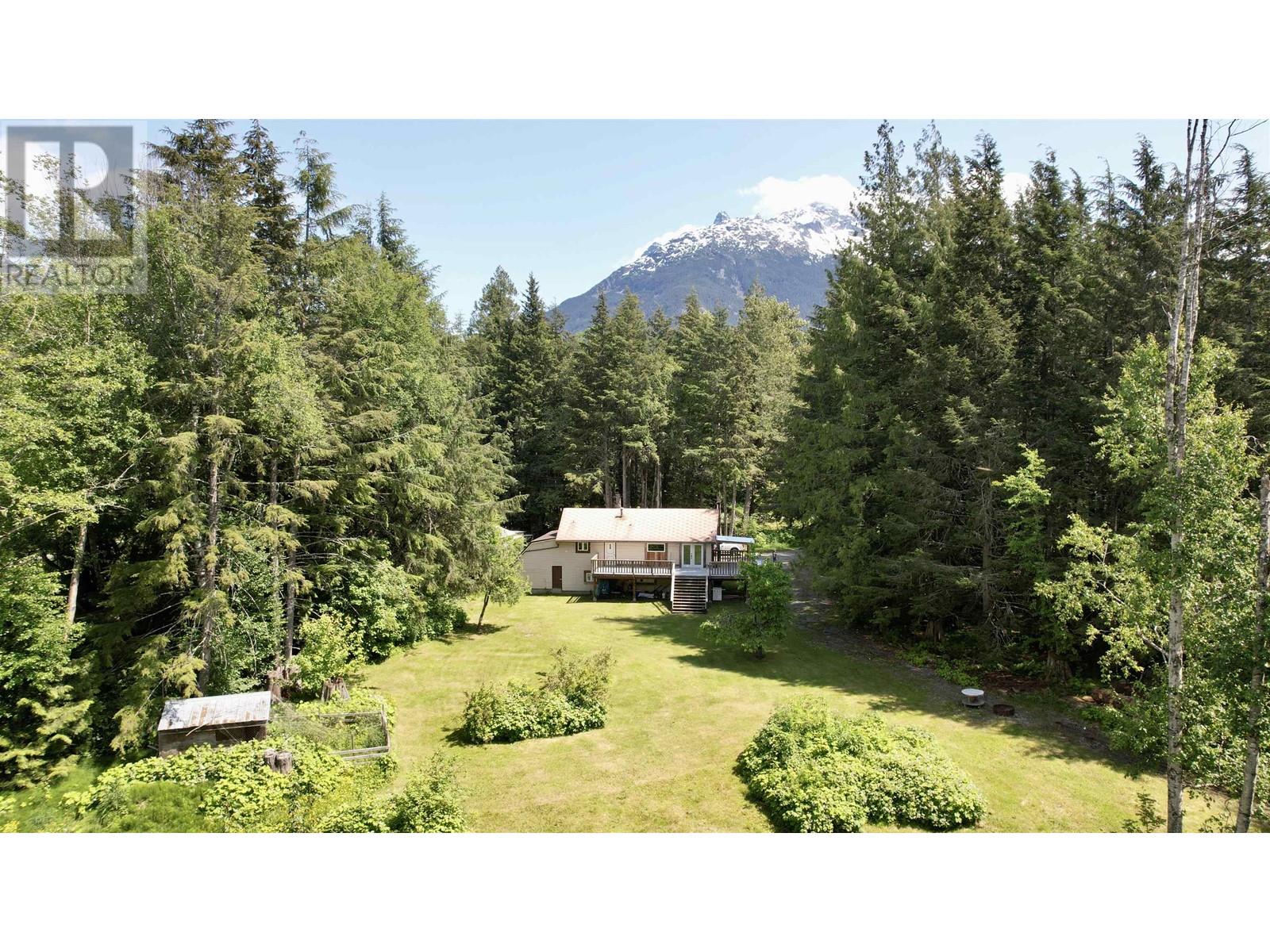 2288 Saloompt Road, Bella Coola, British Columbia  V0T 1H0 - Photo 4 - R3012498