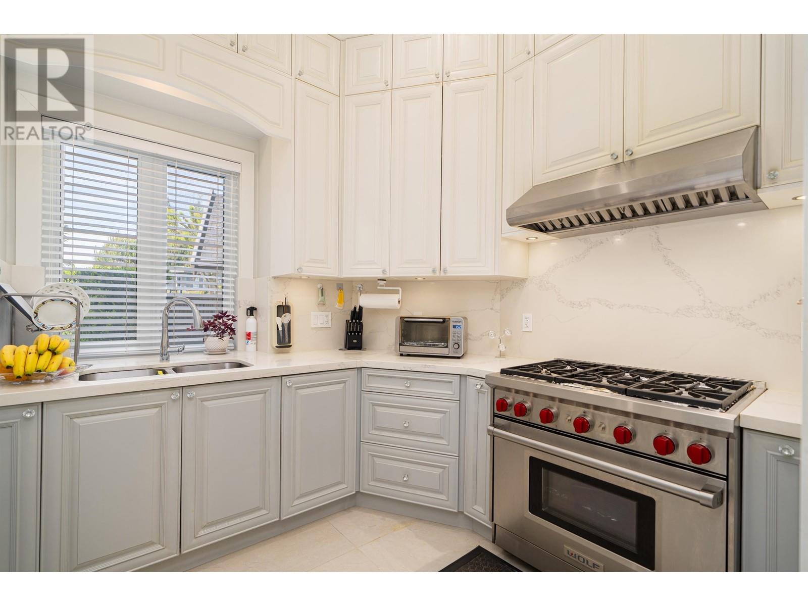 10820 Forrilon Place, Richmond, British Columbia  V7A 4G8 - Photo 15 - R3001808