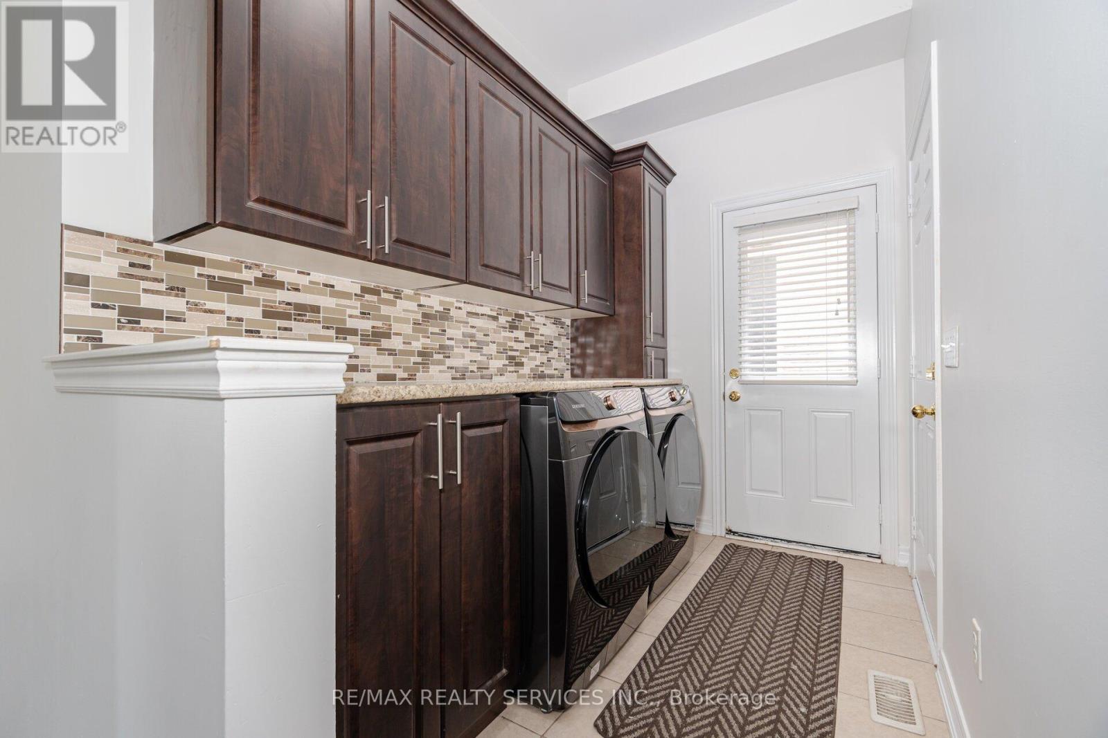 71 Vanderpool Crescent, Brampton, Ontario  L6P 3W2 - Photo 22 - W12204810