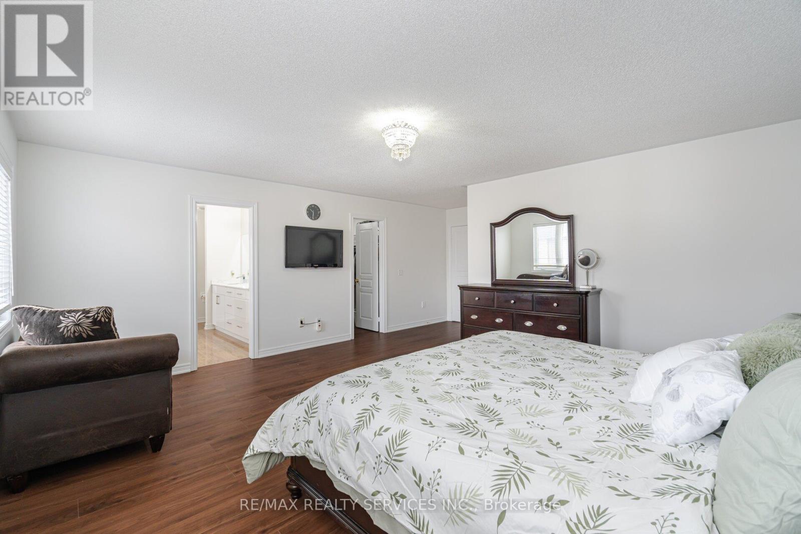 71 Vanderpool Crescent, Brampton, Ontario  L6P 3W2 - Photo 26 - W12204810