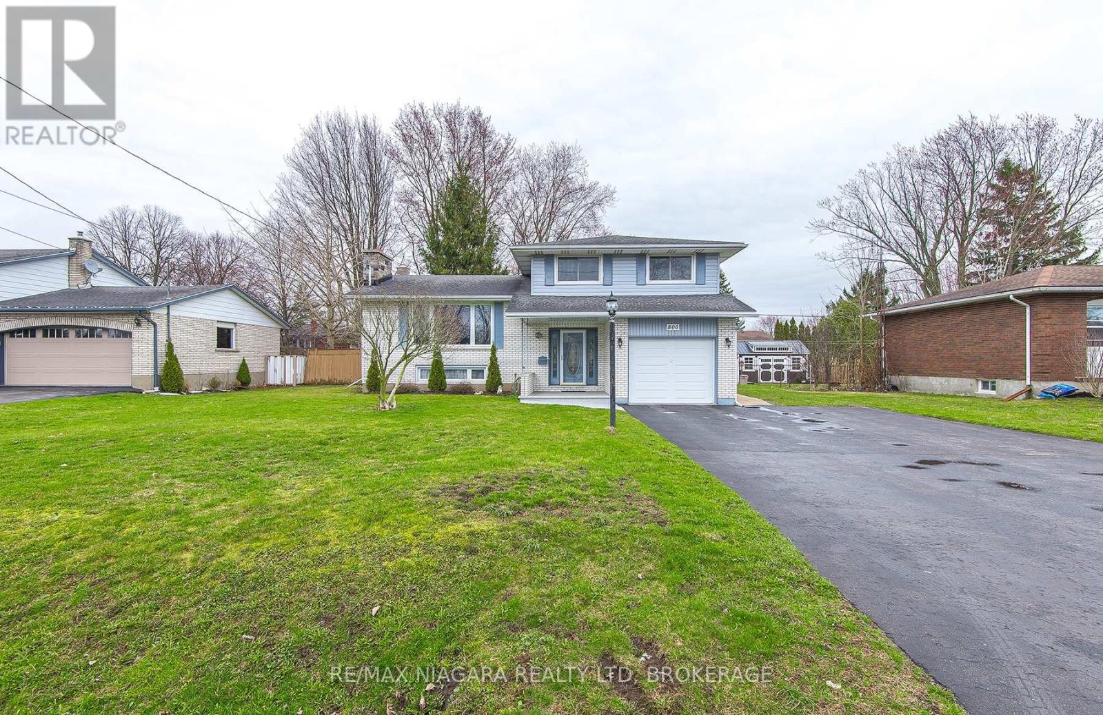 Property at 800 FERNDALE AVENUE image 4