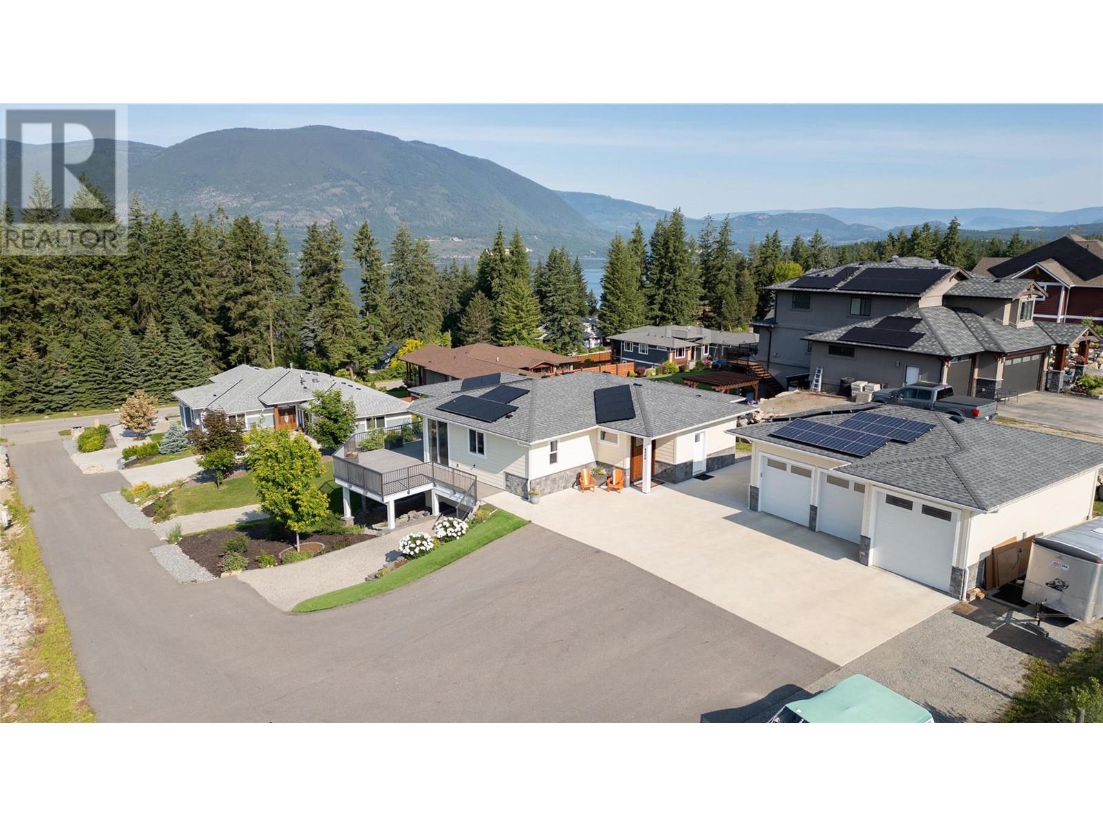 4230 20 Street Ne, Salmon Arm, British Columbia  V1E 0C9 - Photo 1 - 10350965