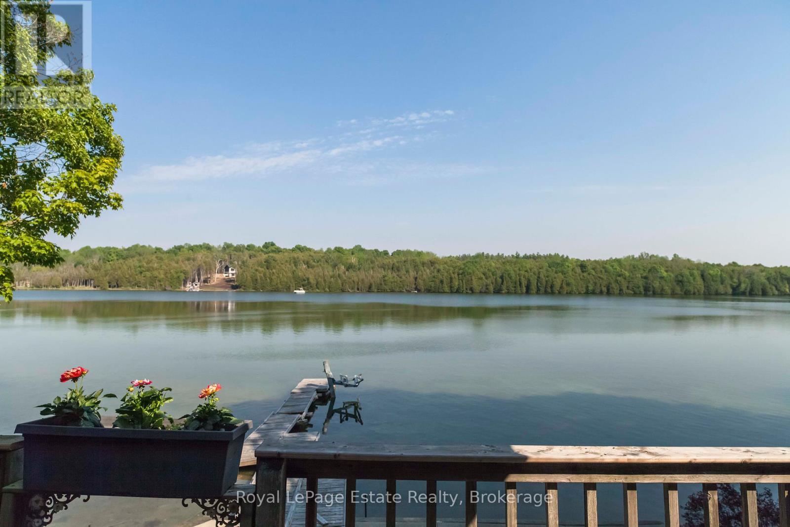 124 Maple Drive, South Bruce Peninsula, Ontario  N0H 1A0 - Photo 12 - X12205043