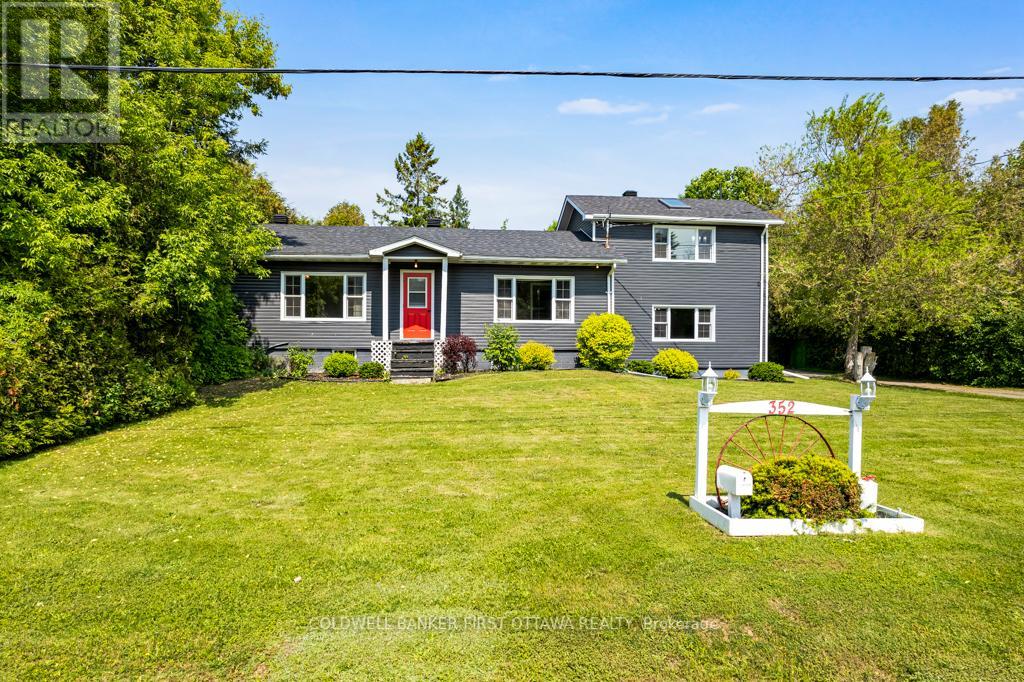 352 Highway 15, Rideau Lakes, Ontario  K7A 0E5 - Photo 1 - X12205037