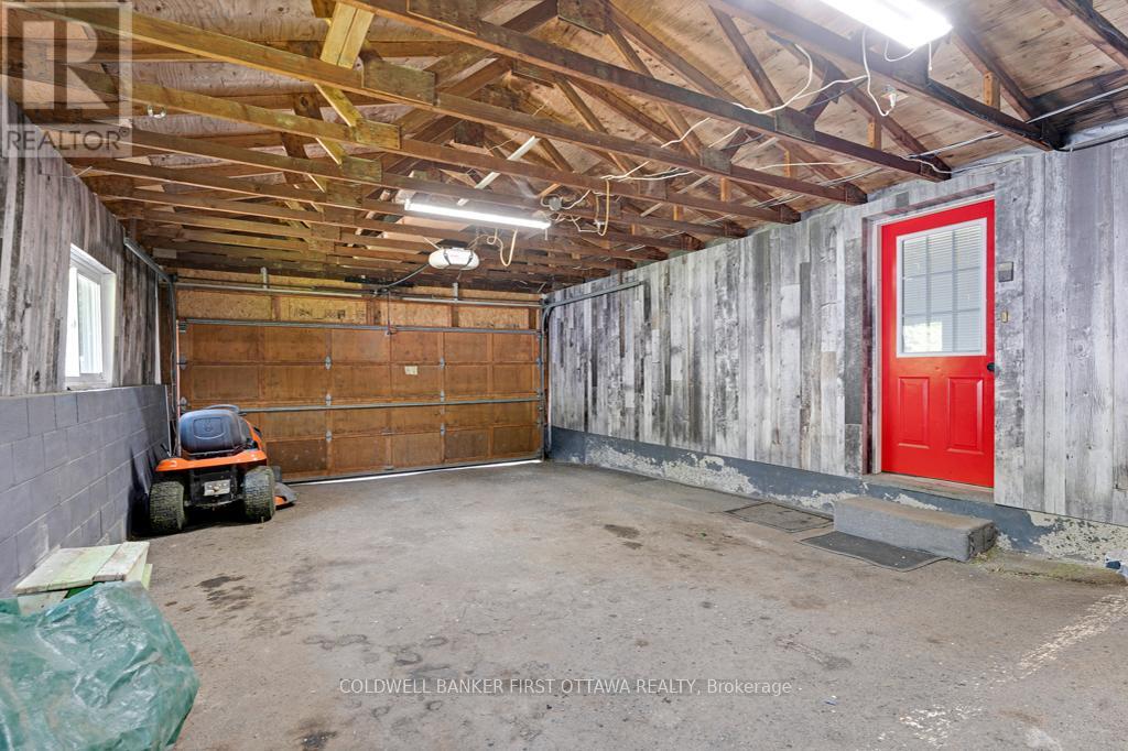 352 Highway 15, Rideau Lakes, Ontario  K7A 0E5 - Photo 26 - X12205037