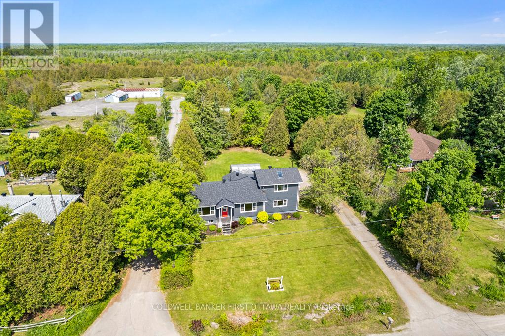 352 Highway 15, Rideau Lakes, Ontario  K7A 0E5 - Photo 3 - X12205037