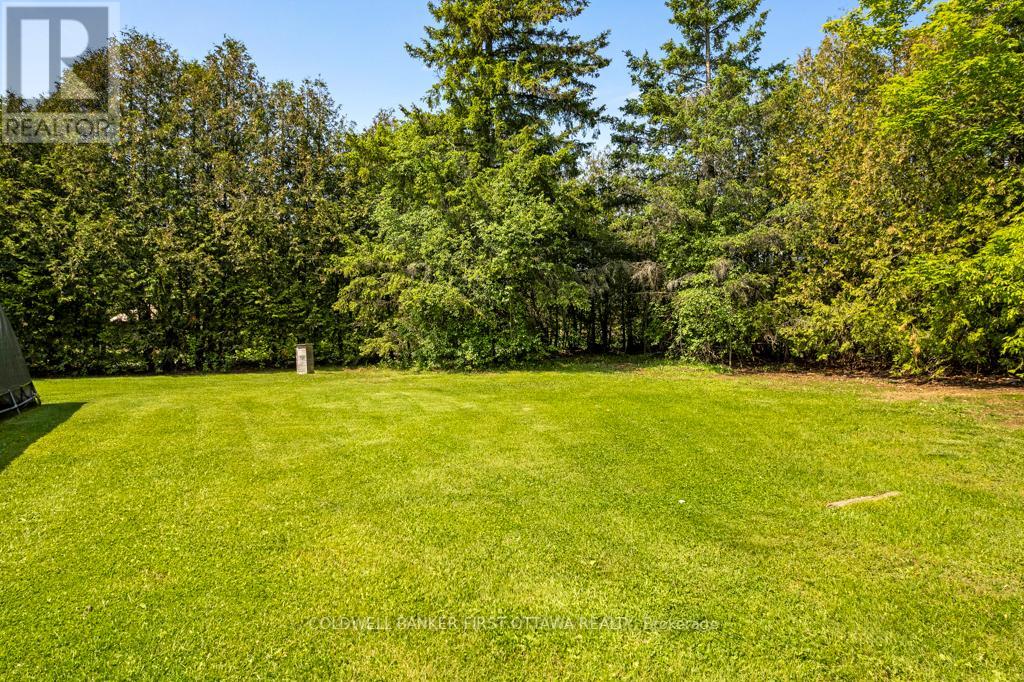352 Highway 15, Rideau Lakes, Ontario  K7A 0E5 - Photo 34 - X12205037
