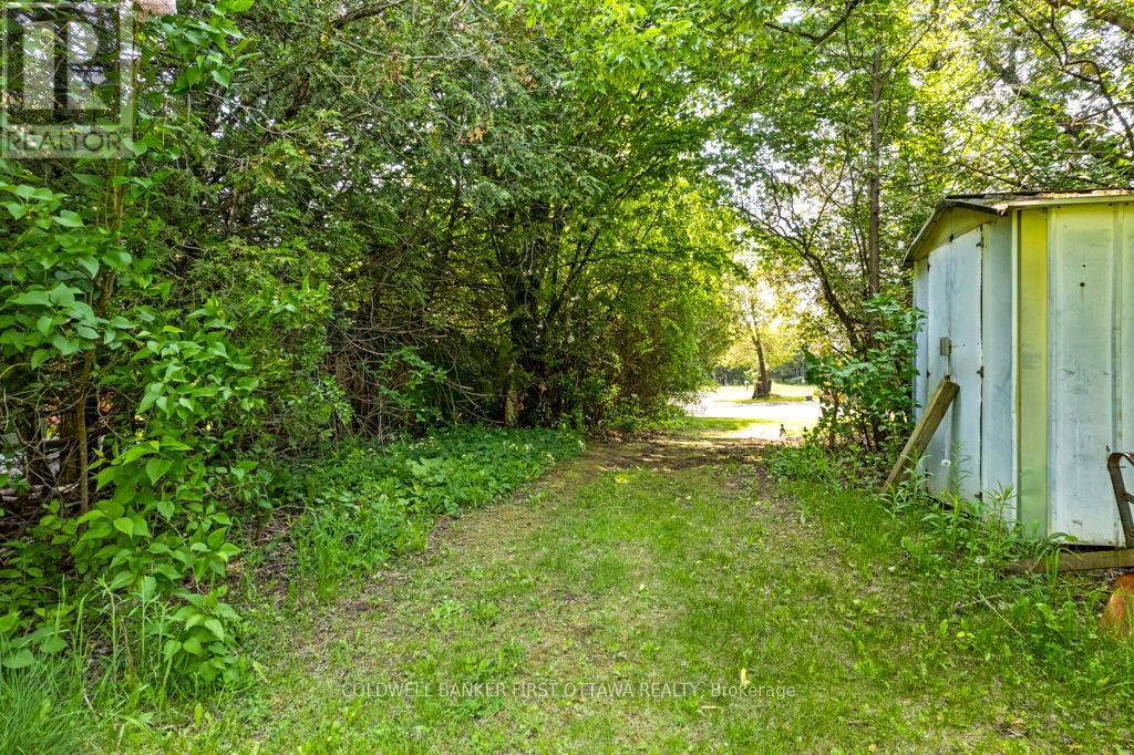 352 Highway 15, Rideau Lakes, Ontario  K7A 0E5 - Photo 35 - X12205037