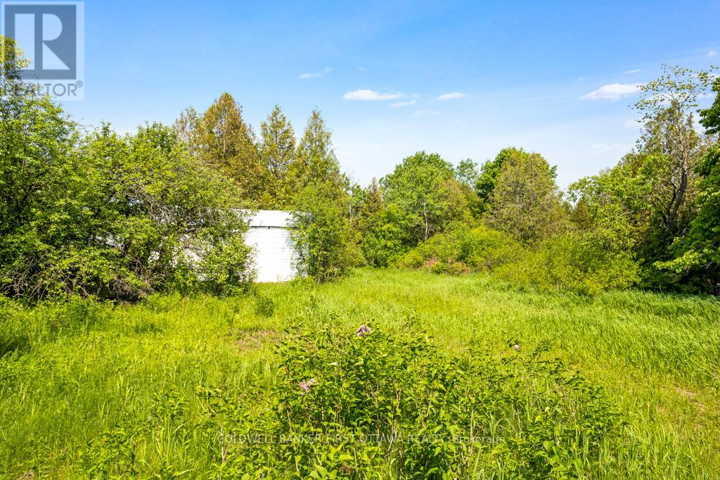 352 Highway 15, Rideau Lakes, Ontario  K7A 0E5 - Photo 37 - X12205037