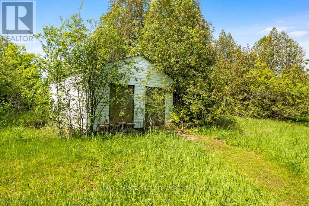 352 Highway 15, Rideau Lakes, Ontario  K7A 0E5 - Photo 38 - X12205037