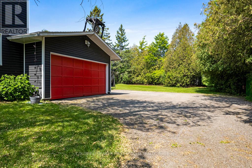 352 Highway 15, Rideau Lakes, Ontario  K7A 0E5 - Photo 43 - X12205037