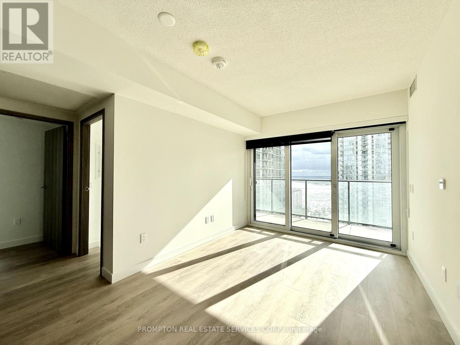 2910 - 3 Concord Cityplace Way, Toronto, Ontario  M5V 0X4 - Photo 5 - C12205034