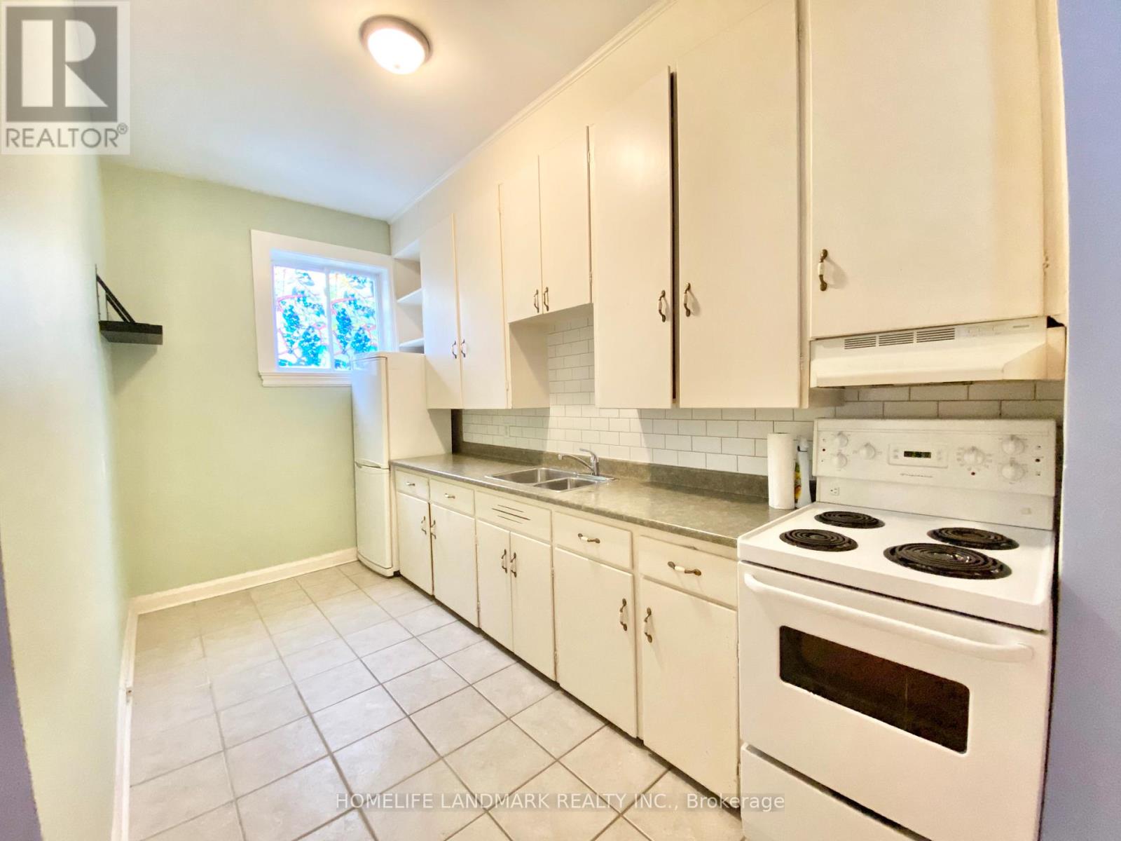 2 - 292 William Street E, Oshawa, Ontario  L1G 1K8 - Photo 3 - E12205042