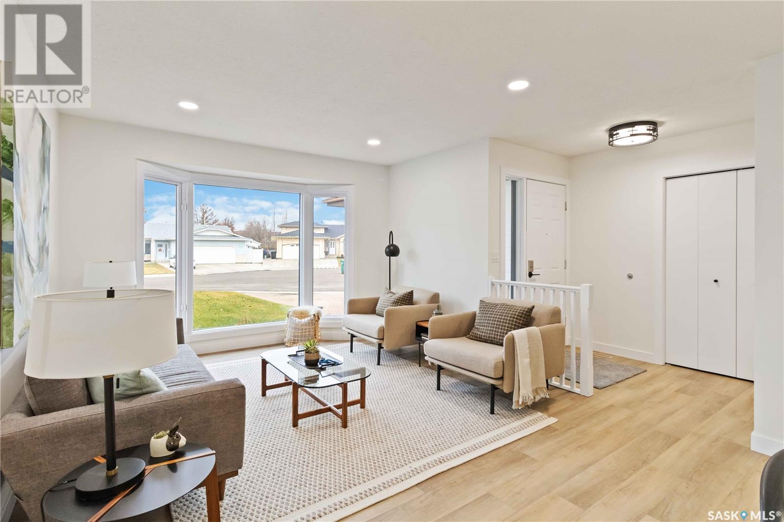 Property at 242 Anglin PLACE image 3