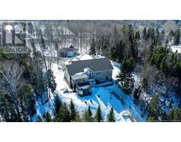 27 Thomas Lane East, Campbellton, New Brunswick