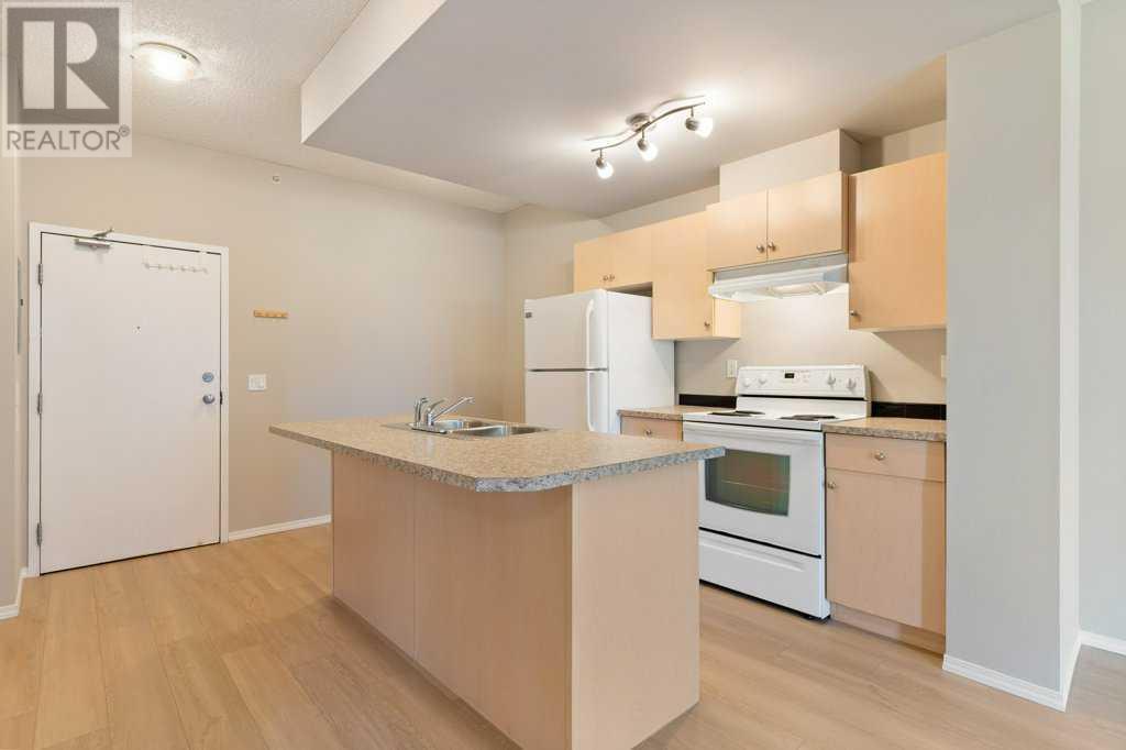 1107, 73 Erin Woods Court Se, Calgary, Alberta  T2B 3V2 - Photo 6 - A2203191
