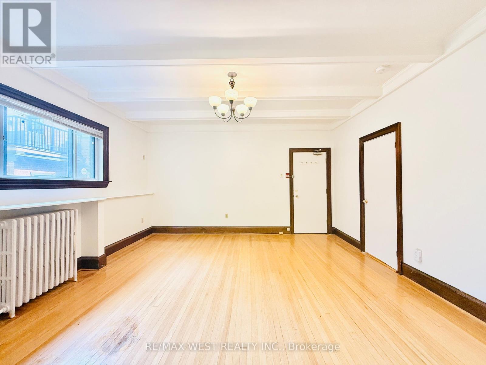 1 - 16 Foxbar Road, Toronto, Ontario  M4V 2G6 - Photo 2 - C12205052
