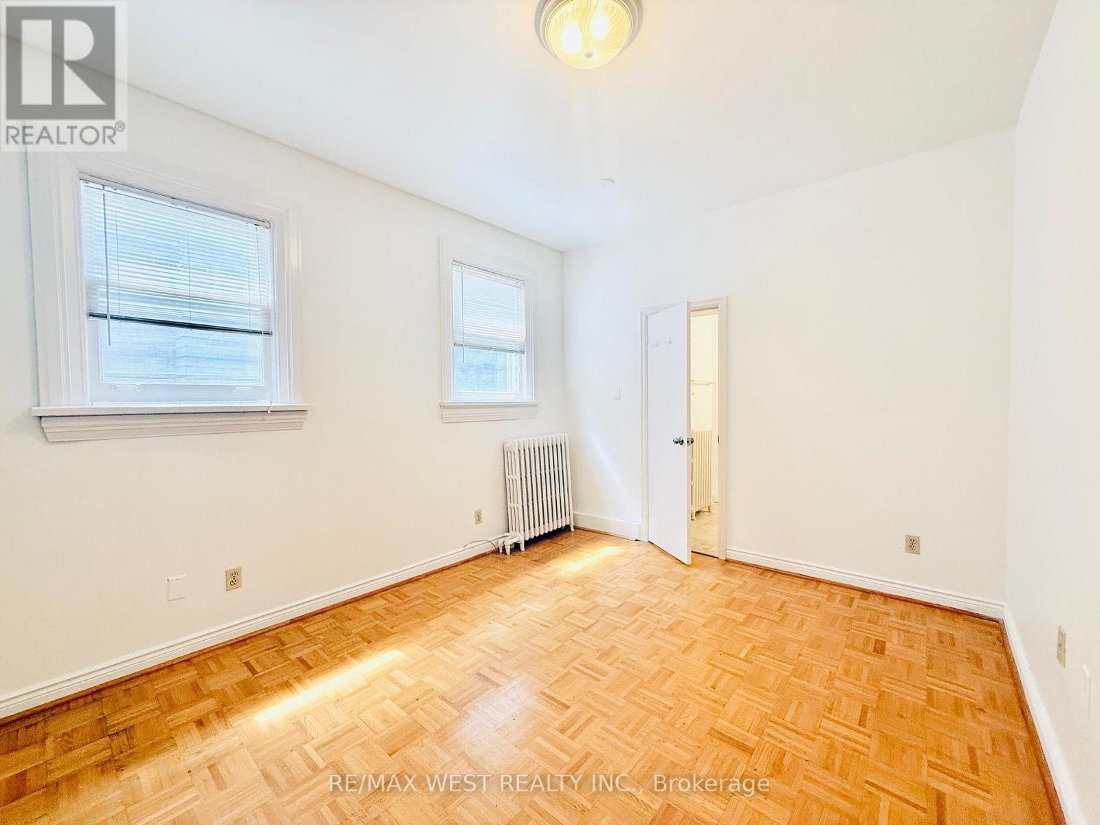1 - 16 Foxbar Road, Toronto, Ontario  M4V 2G6 - Photo 9 - C12205052