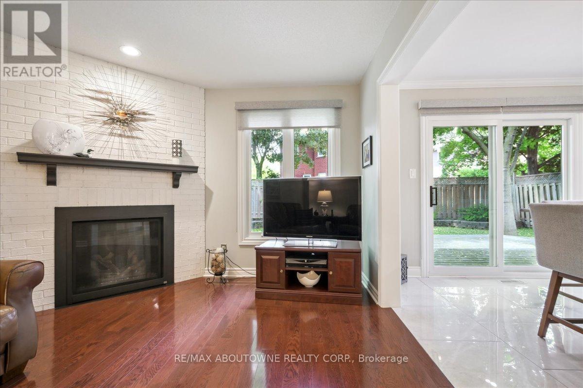 15 Culham Street, Oakville, Ontario  L6H 1G3 - Photo 18 - W12205050