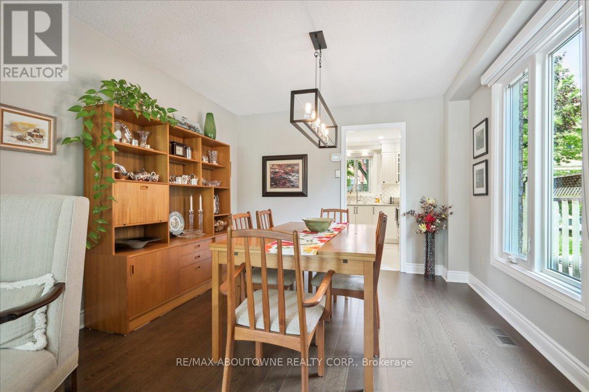 15 Culham Street, Oakville, Ontario  L6H 1G3 - Photo 9 - W12205050