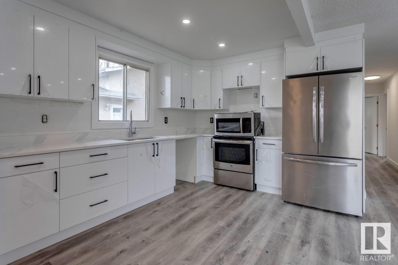 Property at 14528 34 ST NW image 1