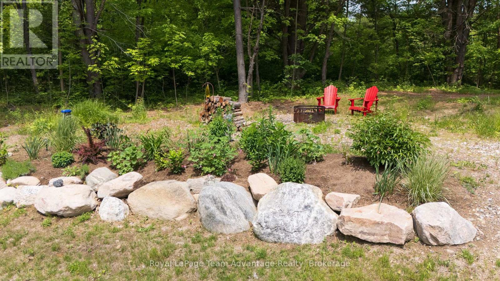 4 Old Carling Road, Carling, Ontario  P0G 1G0 - Photo 3 - X12204632