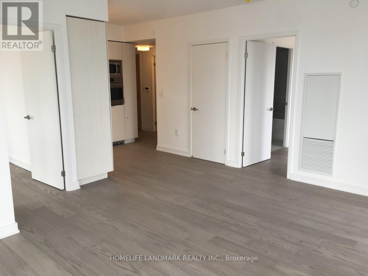 1002 - 11 Wellesley Street W, Toronto, Ontario  M4Y 1E8 - Photo 9 - C12205070
