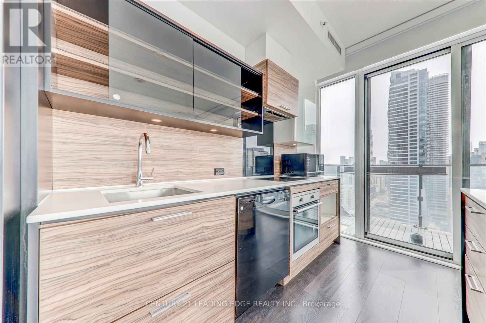 2304 - 75 St Nicholas Street, Toronto, Ontario  M4Y 0A5 - Photo 14 - C12180659