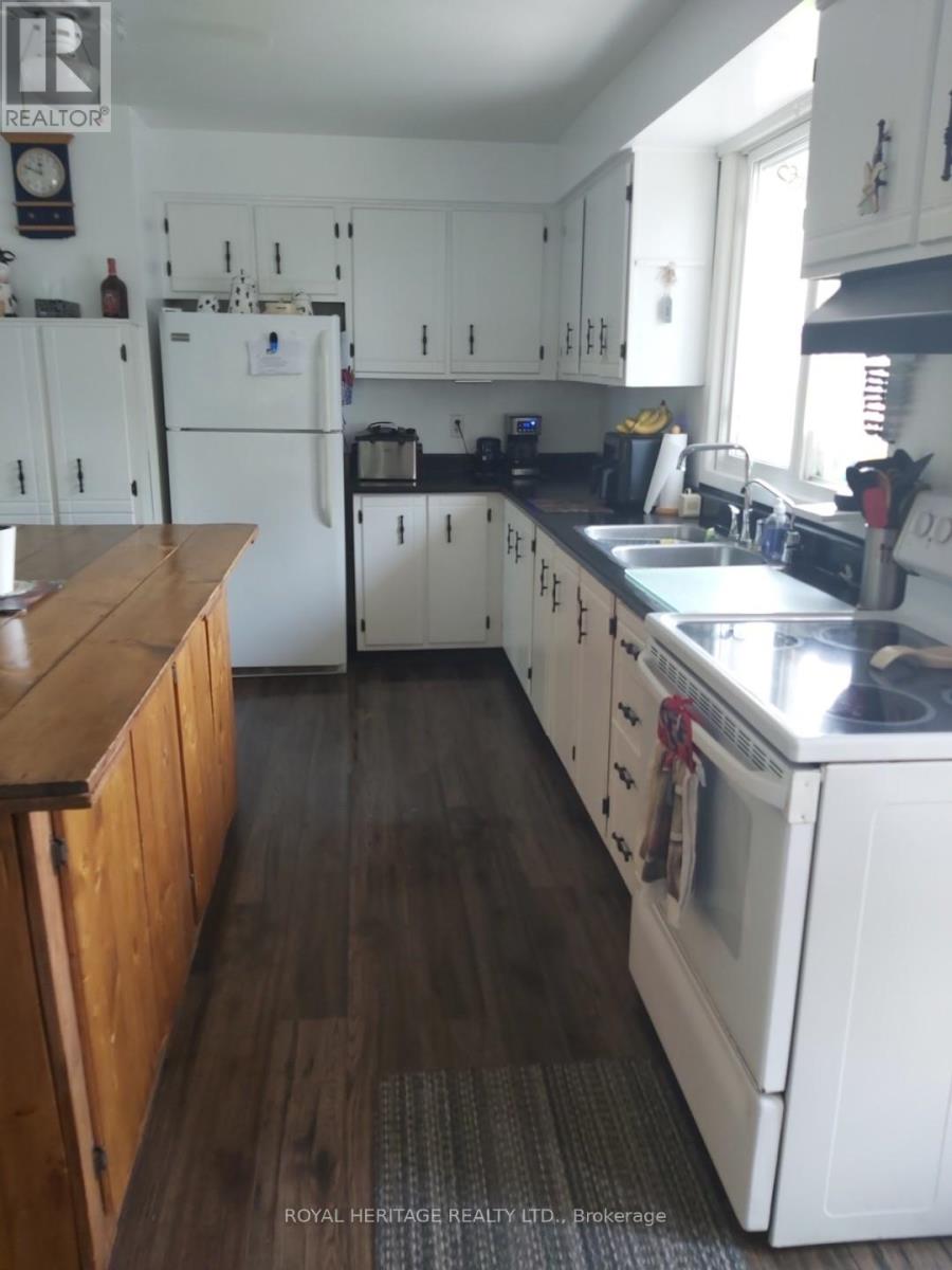 940 Portage Road, Kawartha Lakes, Ontario  K0M 2B0 - Photo 47 - X12088118