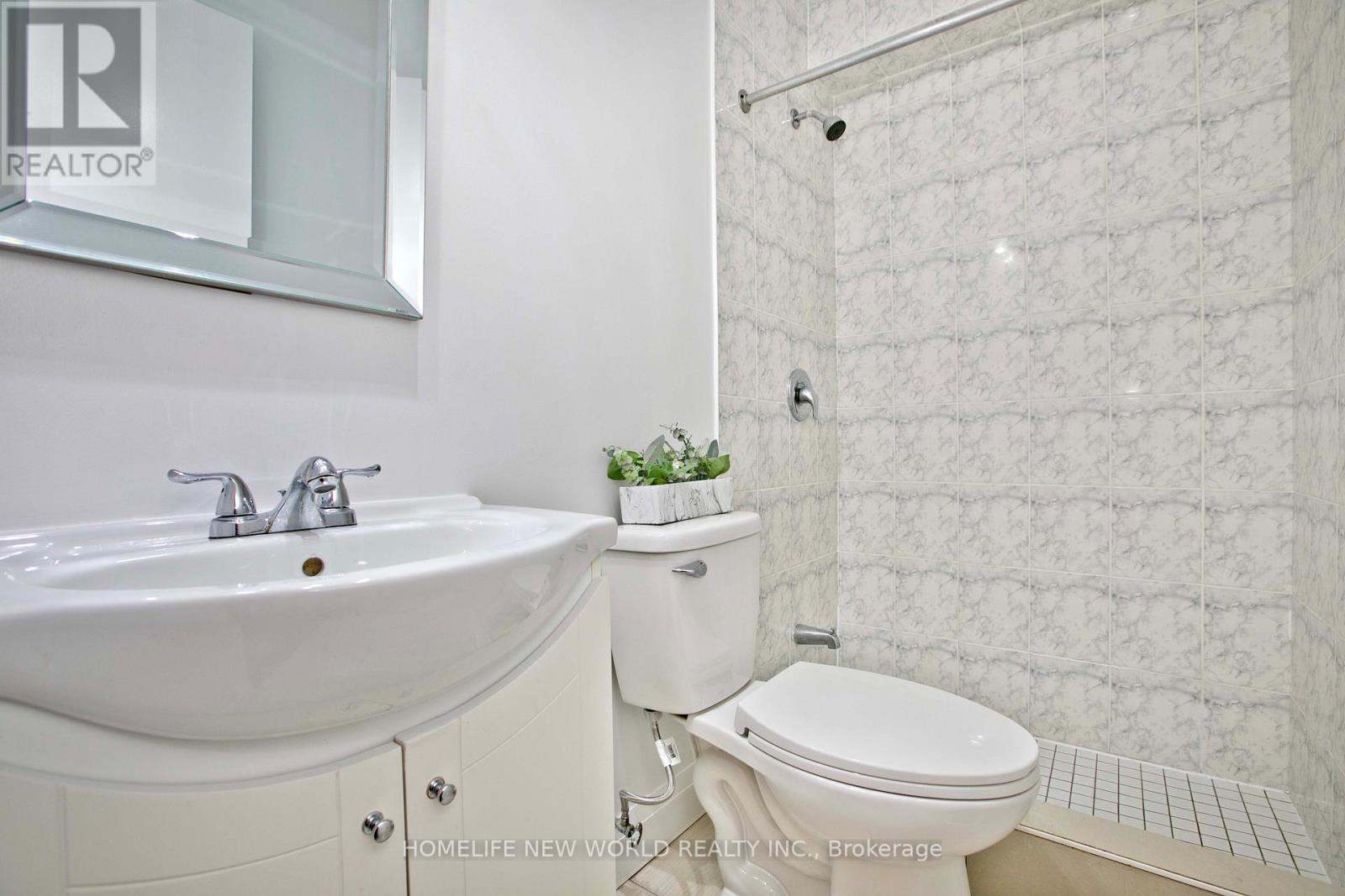80 Chipwood Crescent, Toronto, Ontario  M2J 3X7 - Photo 17 - C12201371