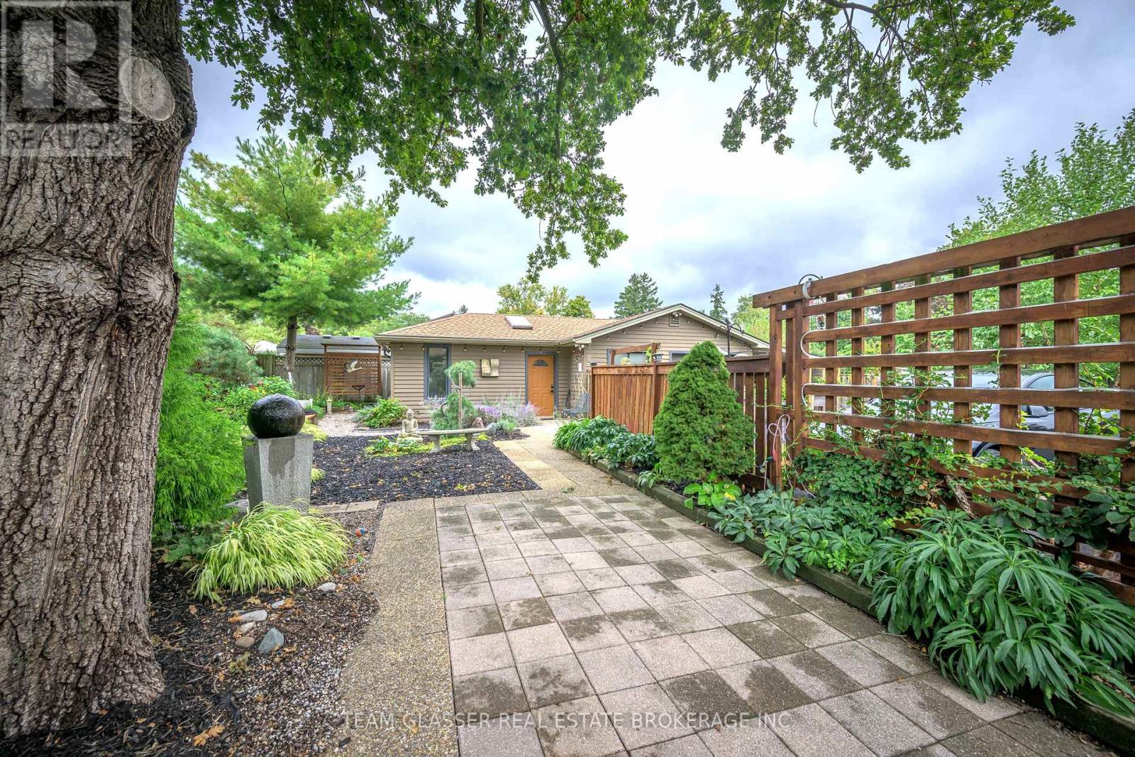 7070 Longwoods Road, London South, Ontario  N6P 1P9 - Photo 2 - X12104020