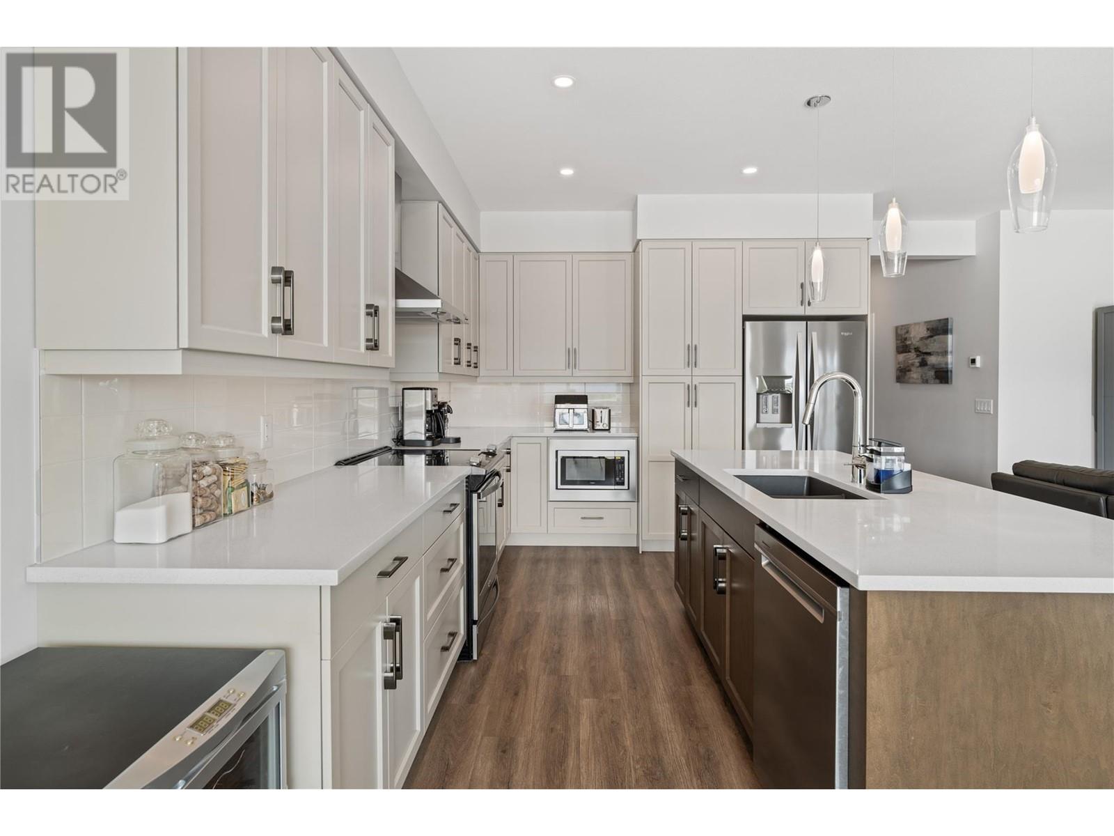 2363 Hawks Boulevard, West Kelowna, British Columbia  V4T 0A7 - Photo 7 - 10350285