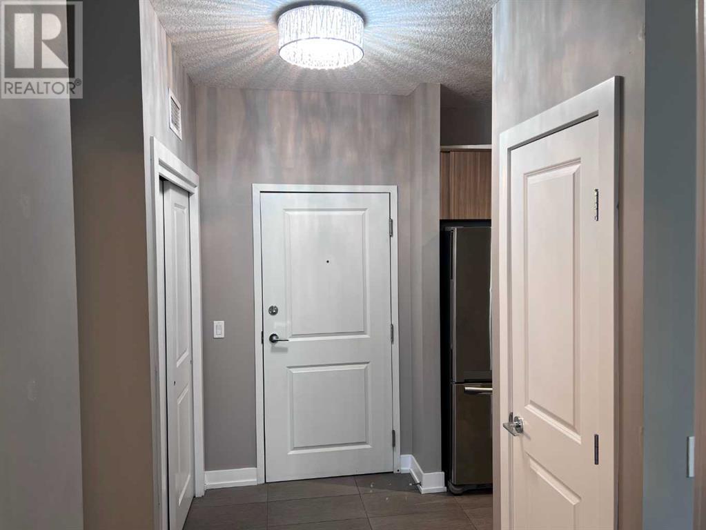 303, 611 Edmonton Trail Ne, Calgary, Alberta  T2E 3J3 - Photo 4 - A2211822