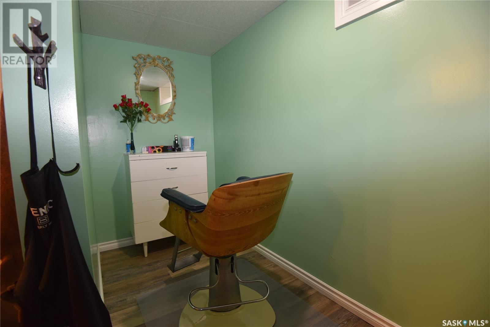 405 1st Street W, Nipawin, Saskatchewan  S0E 1E0 - Photo 32 - SK008755