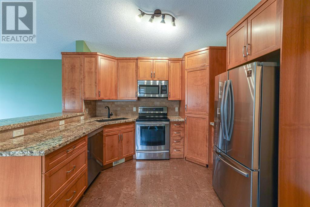 10720 Hidden Valley Drive Nw, Calgary, Alberta  T3A 5K3 - Photo 21 - A2220249
