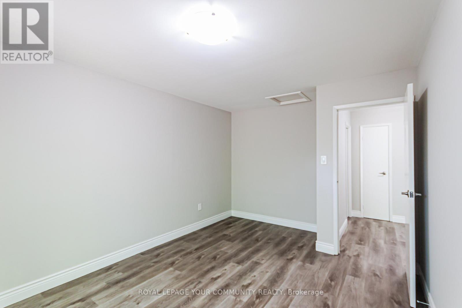 21 Ashdale Court, Barrie (Cundles East), Ontario  L4M 5B5 - Photo 15 - S12205008