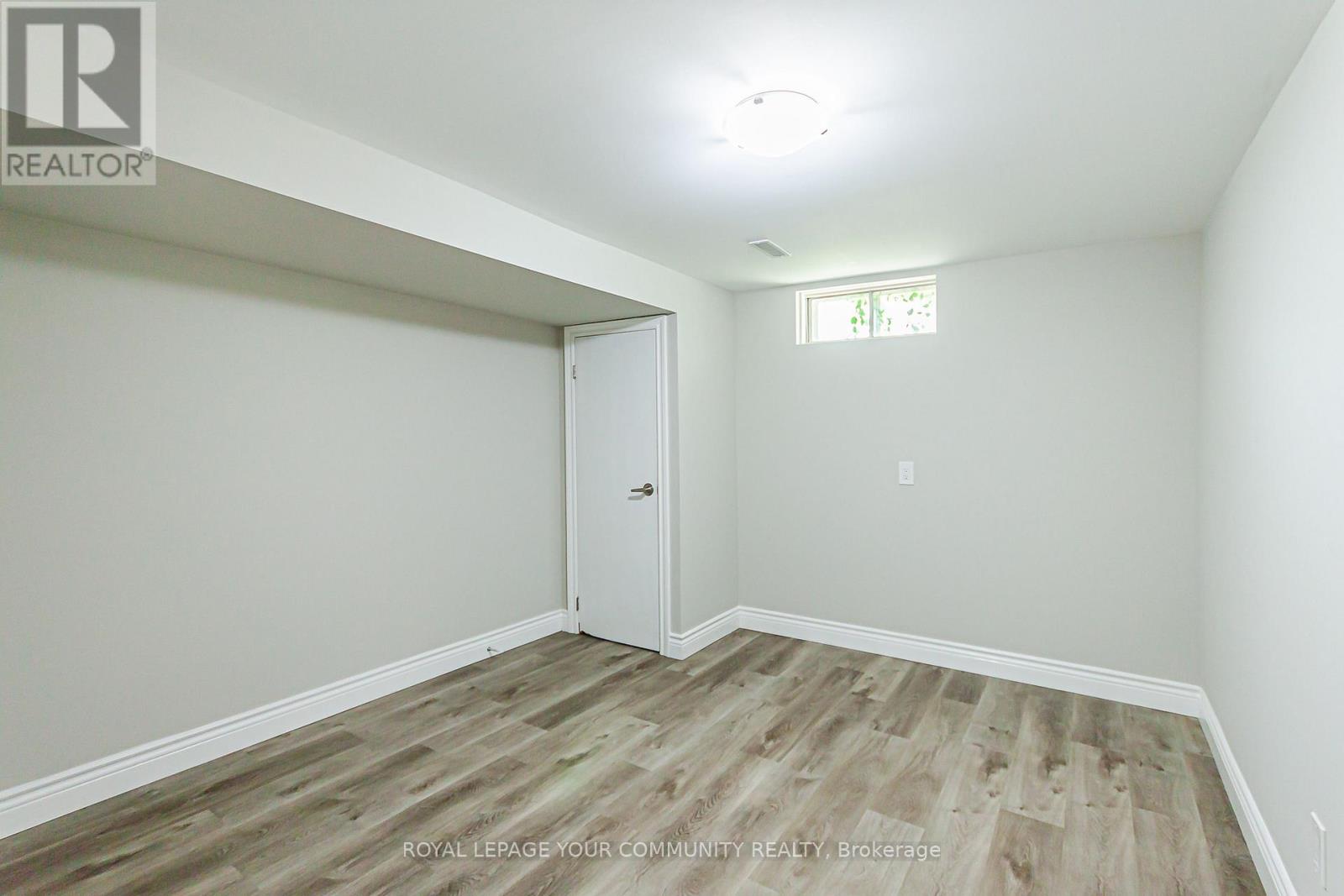 21 Ashdale Court, Barrie, Ontario  L4M 5B5 - Photo 25 - S12205008